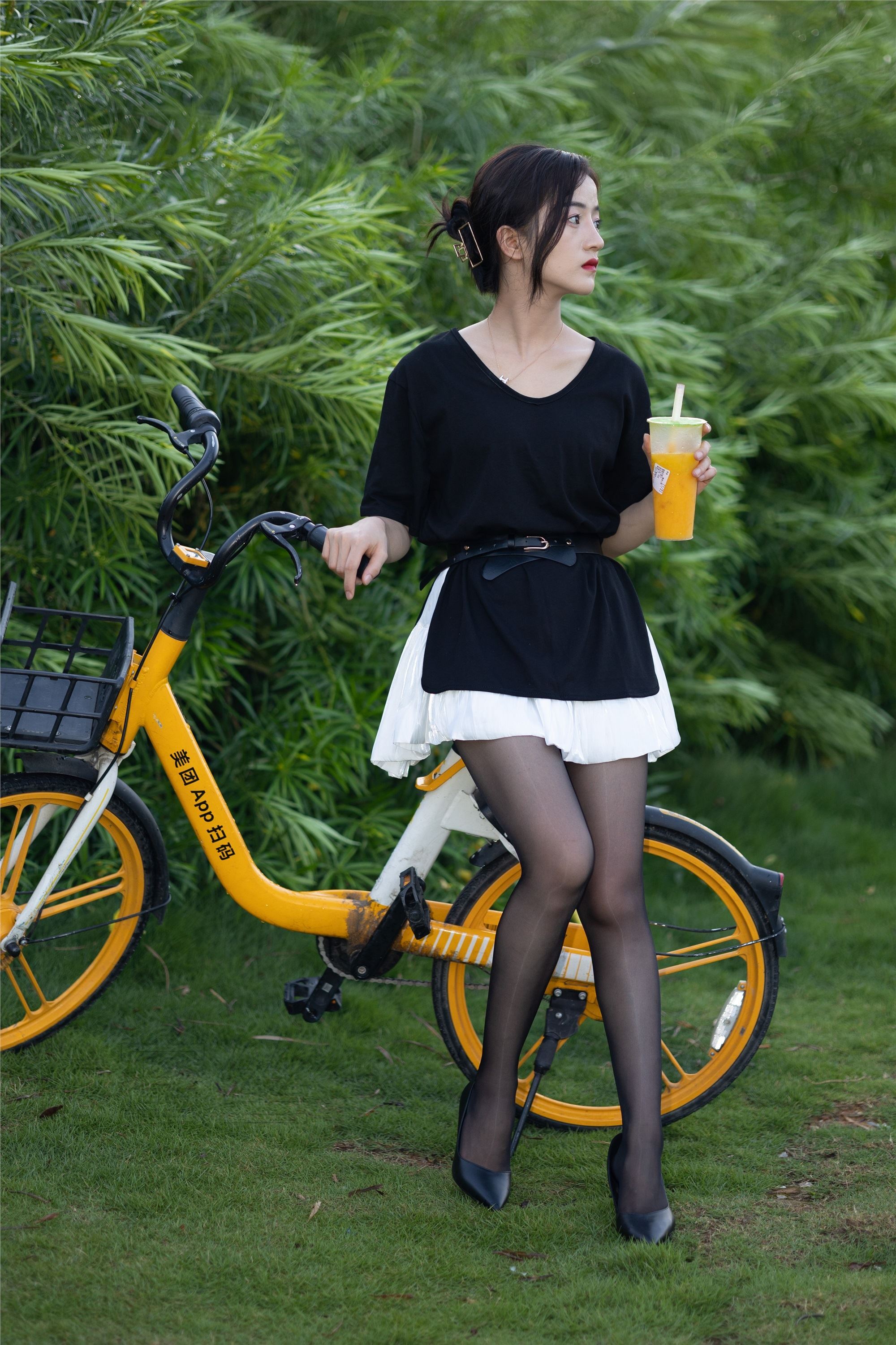 尤蜜丝 穿搭写真 NO.059